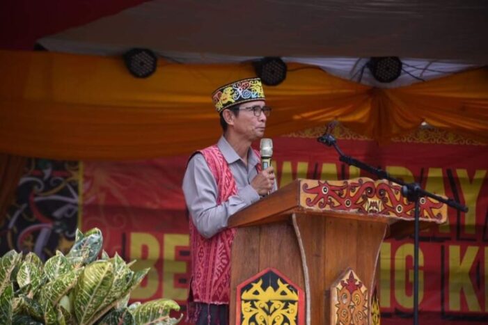 Staf Ahli Bupati Buka Gawai Dayak Bejujokng XIII Desa Gema Simpang Dua