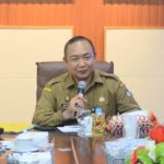 Sekretaris Daerah Kabupaten Ketapang, Alexander Wilyo, S.STP., M.Si memimpin Rapat Pembahasan Pelabuhan Tembiluk,